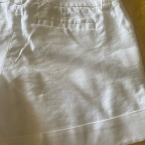 EXRESS-WHITE SHORTS - Picture 7 of 11